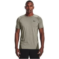 UnderArmour Men T-Shirt Fitted